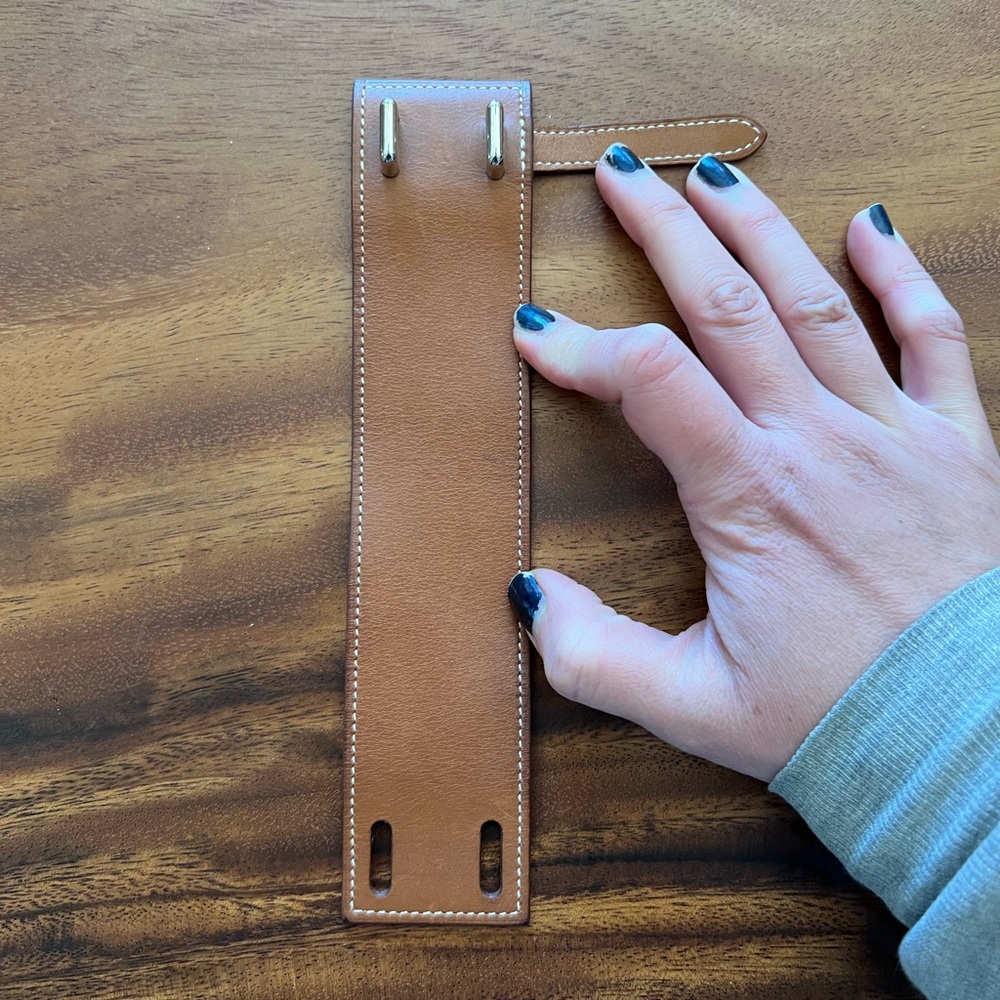 Hermes Izy Leather Bracelet - Picture 6 of 11